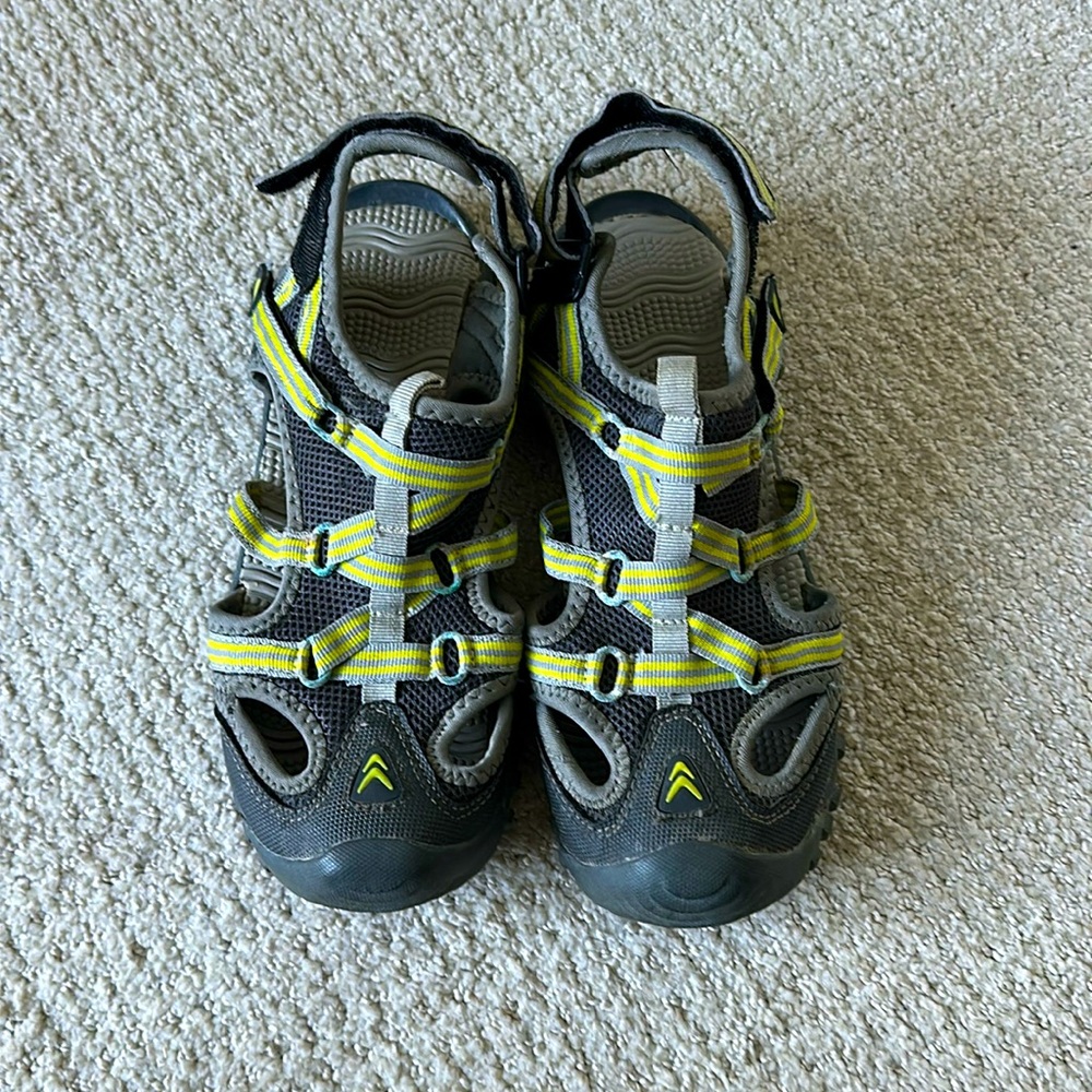 Closed toed hiking water shoes.